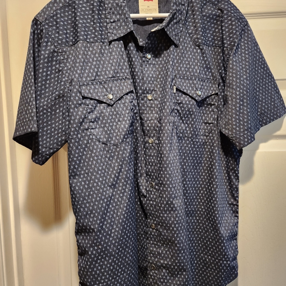 Levi's snap up short sleeve